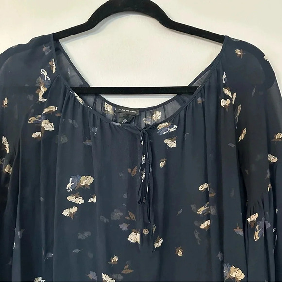 Club Monaco Women’s 3/4 Sleeve Navy 100% Silk Sheer Floral Blouse Size M GUC - Picture 3 of 9